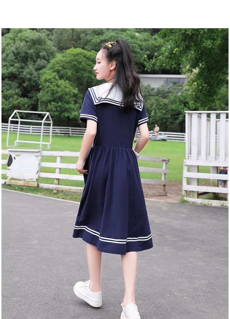 【清楚系】制服風　セーラー服ワンピース
