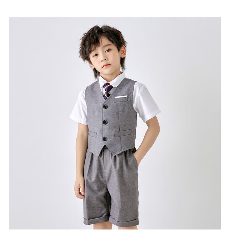 【キッズ】 清楚感あふれる学園制服セット