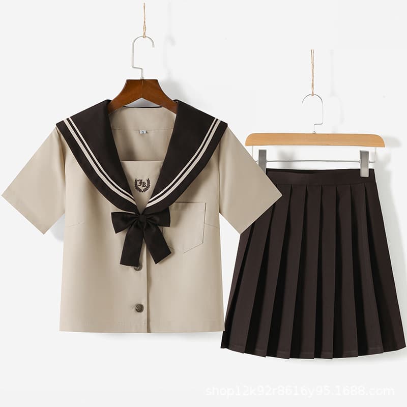 春夏用　ベージュ　伝統のセーラー服セット