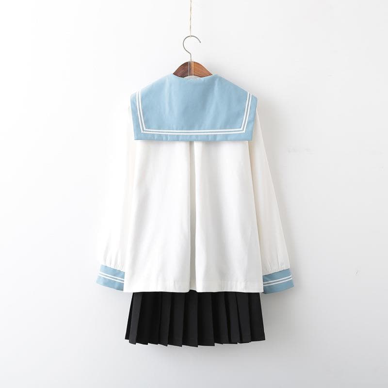 制服コスプレ 清楚な雰囲気の学園風セーラー服