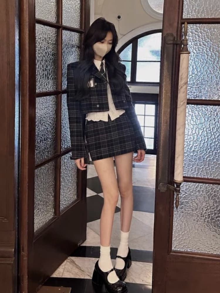 アカデミー風クロップド丈制服