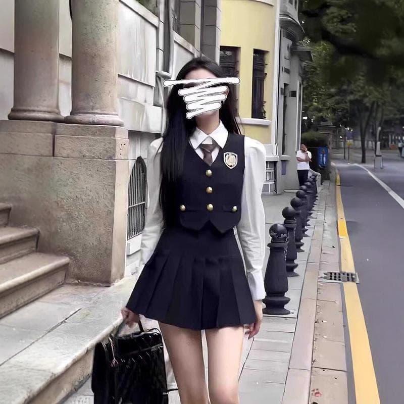 上品なベスト制服セット