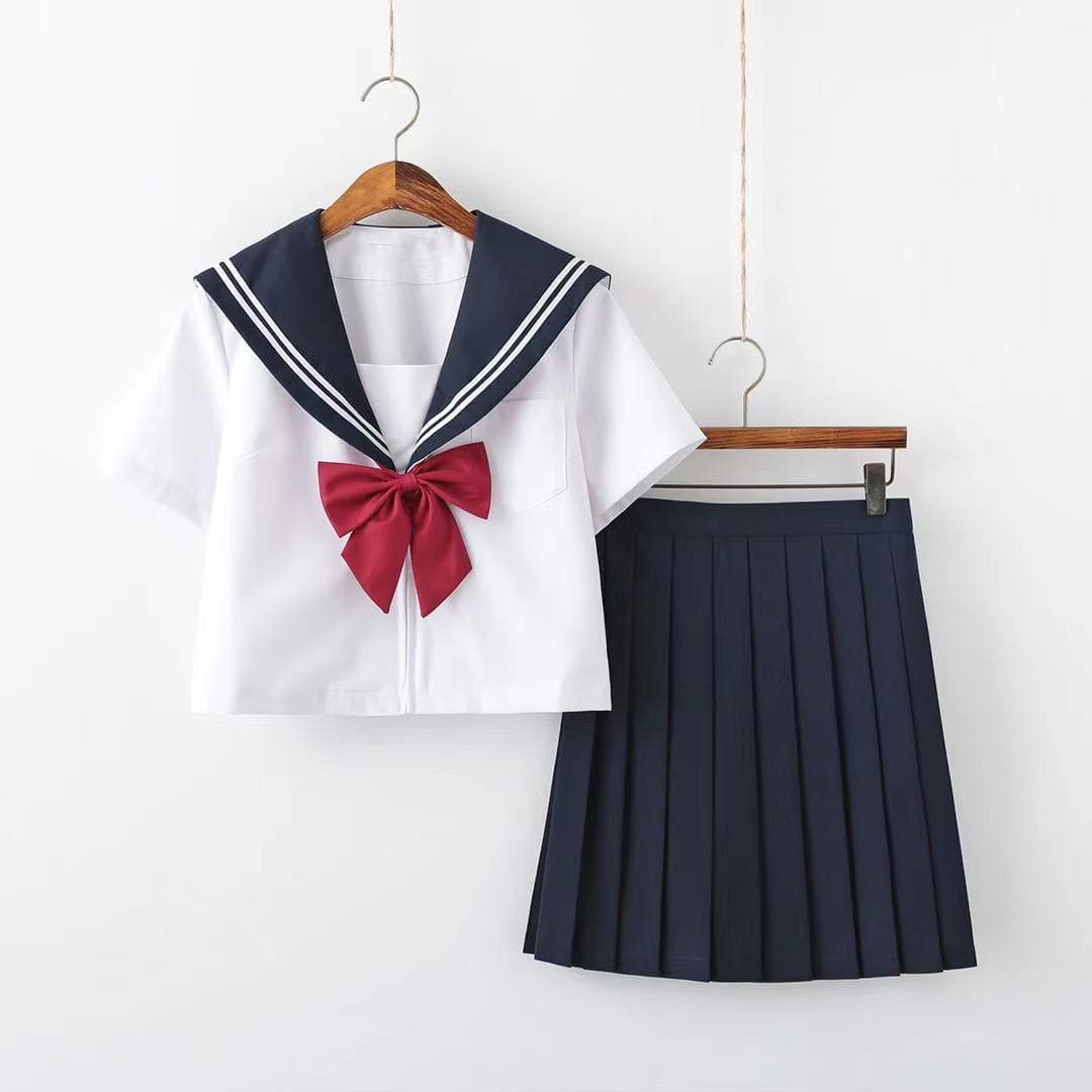 王道の学園セーラー服