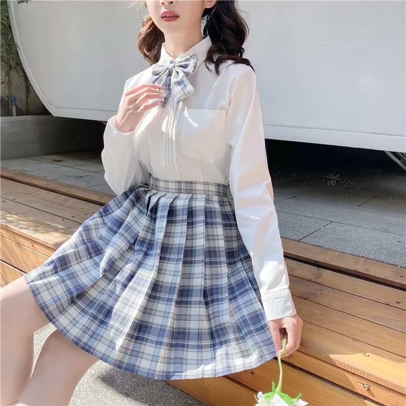 シンプルな、清楚系チェック柄学生風制服セット