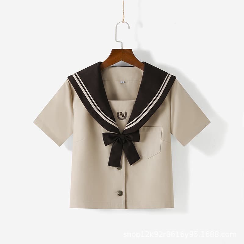 春夏用　ベージュ　伝統のセーラー服セット