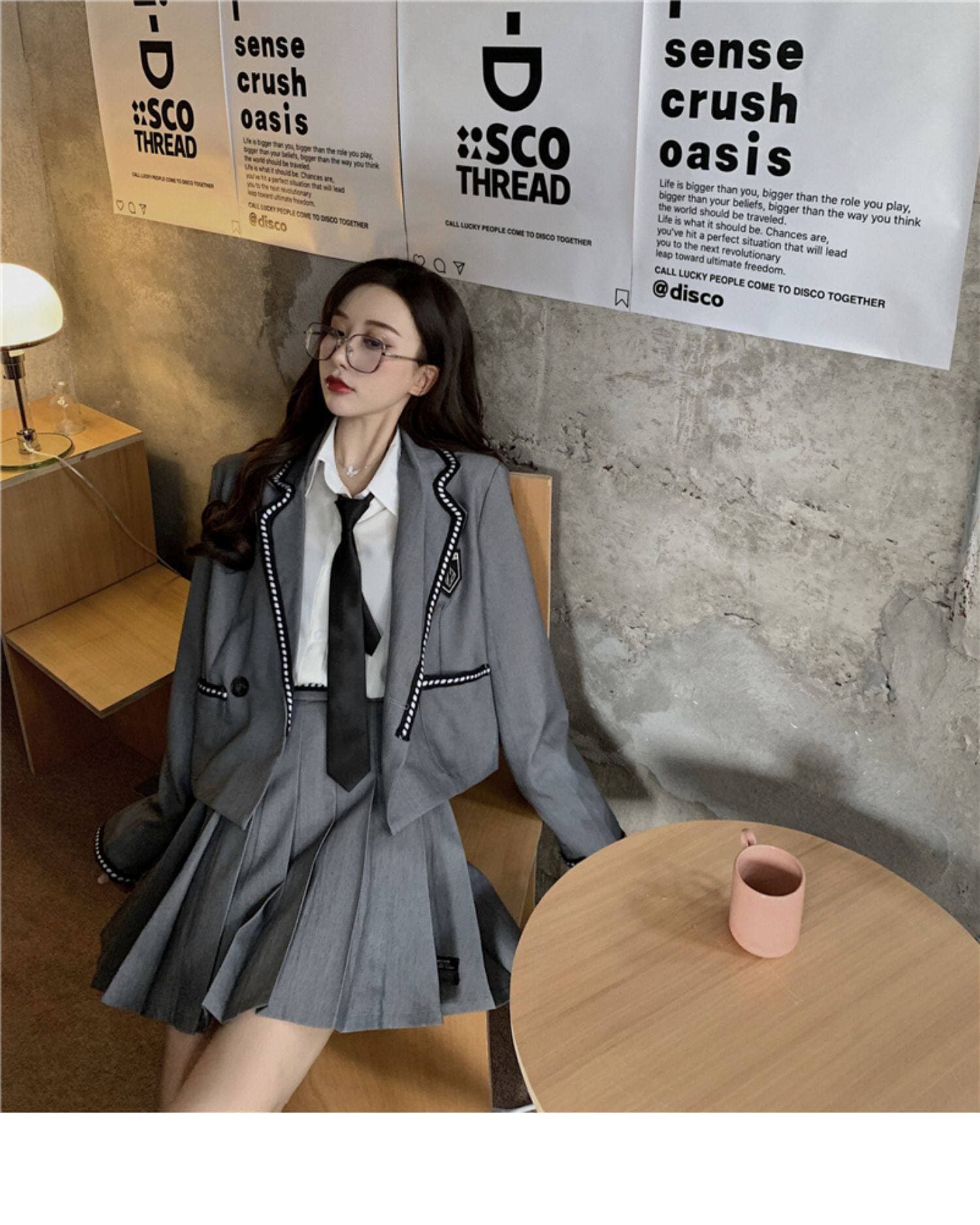 制服セット グレーエンブレム付きジャケット×ネクタイ×プリーツスカート3点セット