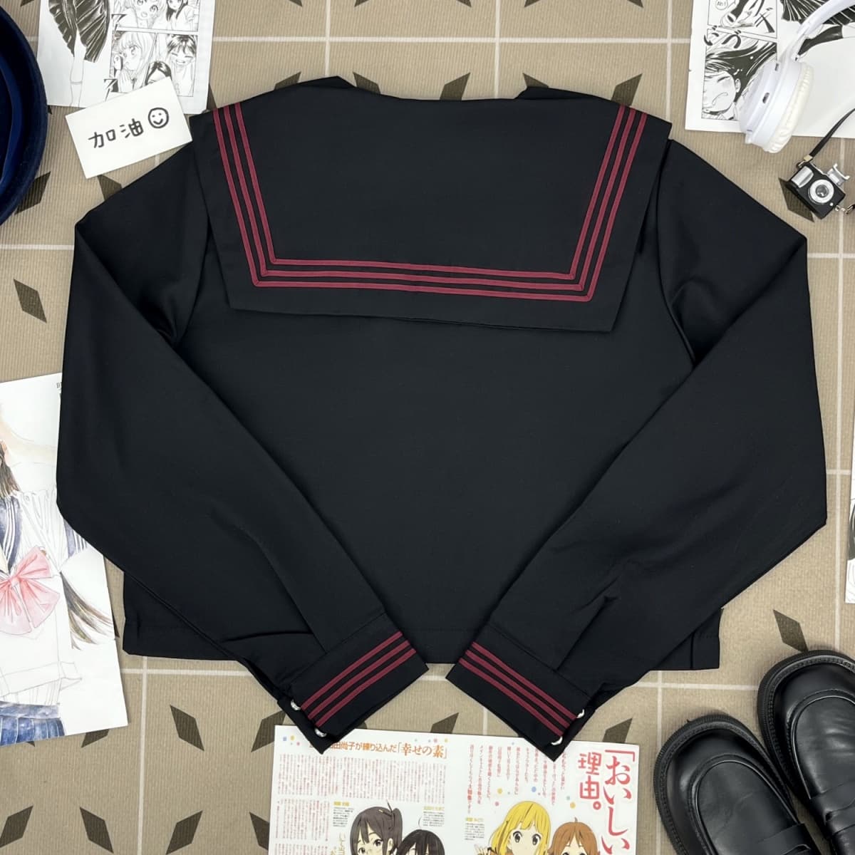 赤ライン・赤リボンの黒セーラー服