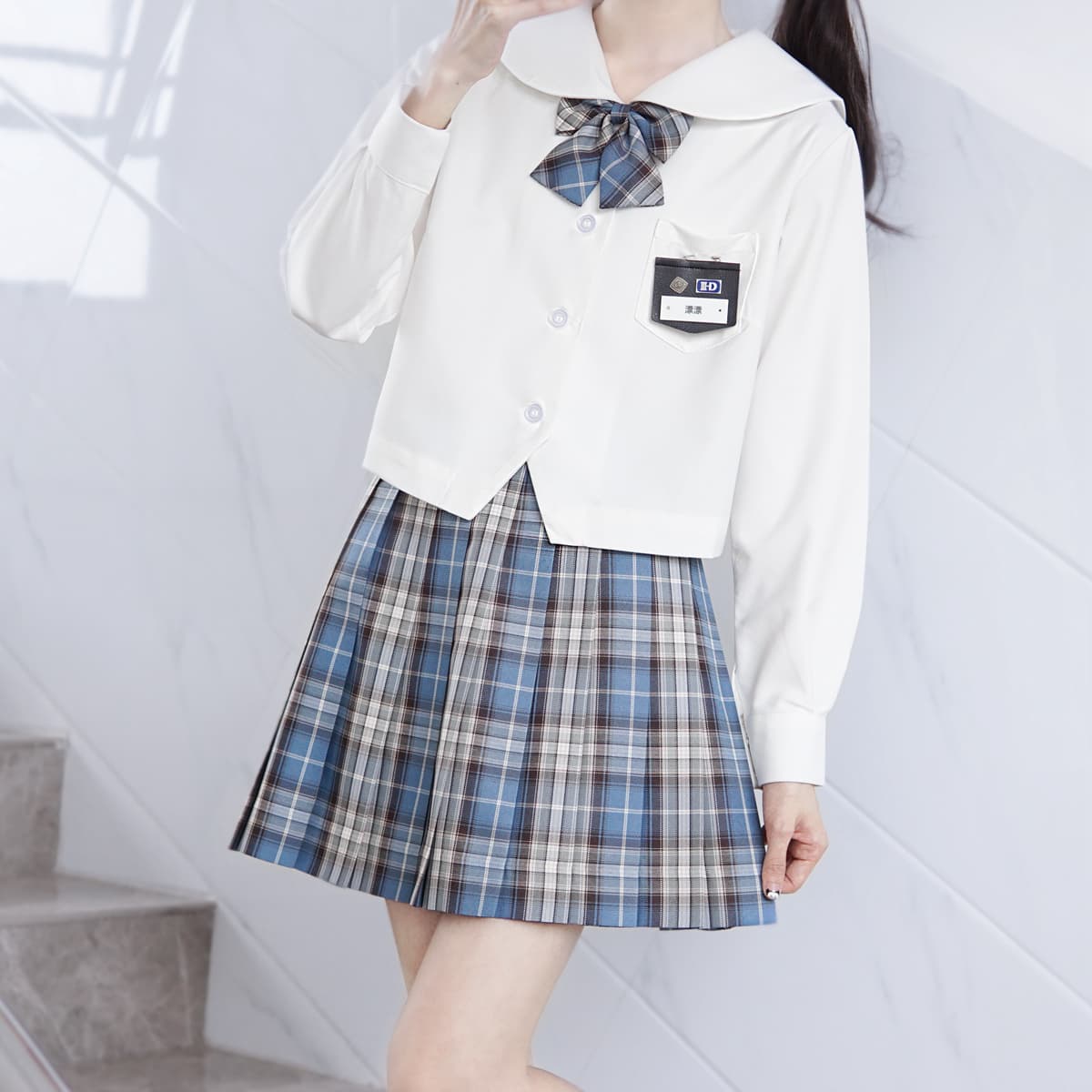 丸襟がかわいい学園風制服セット