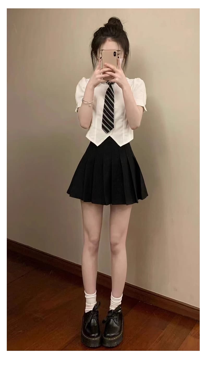 【韓国風】大人クールのミニスカート制服セット