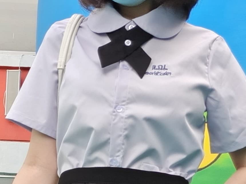 制服コスプレ 清楚リボン付きセーラー風制服セット