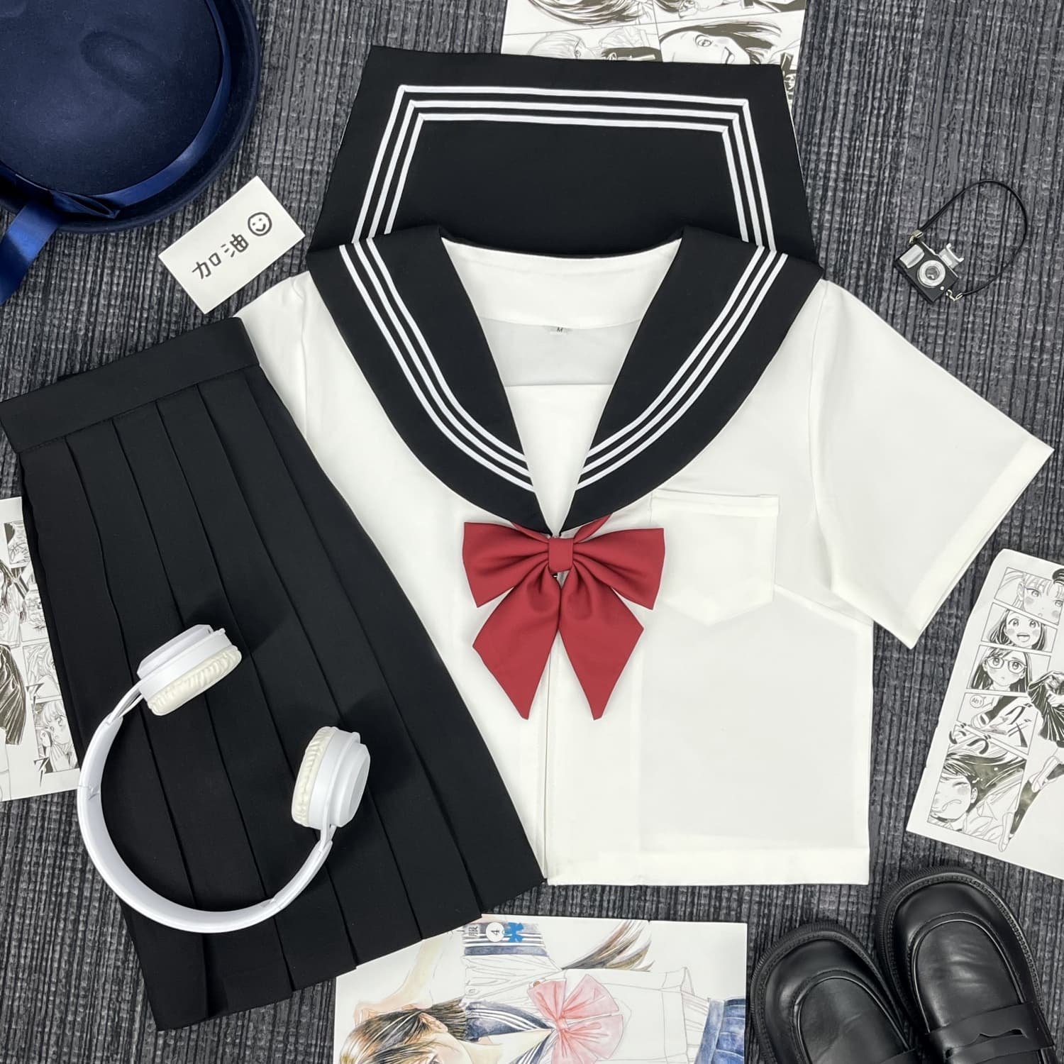 定番・清楚派 ネイビー襟×赤リボン マリン風セーラー服
