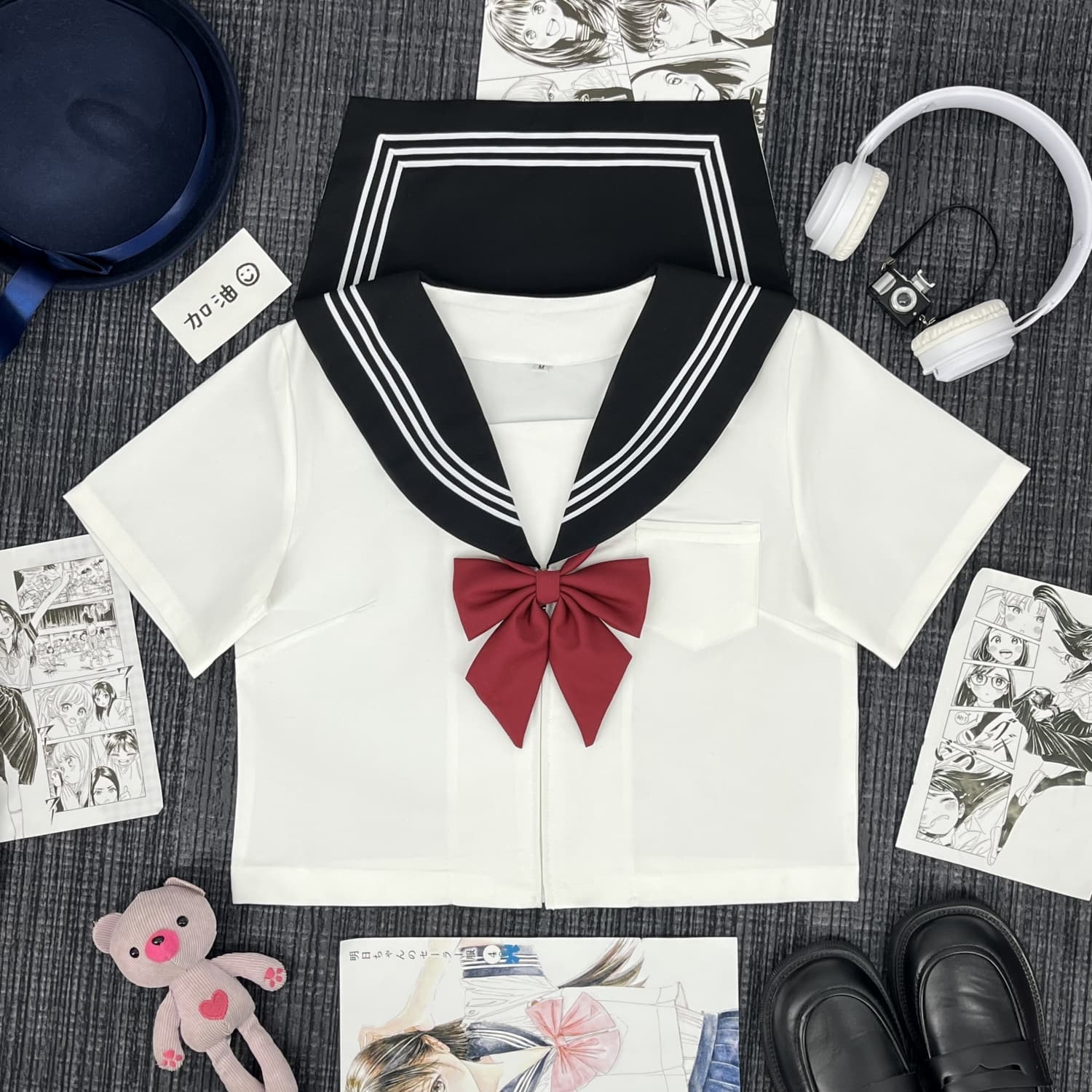 定番・清楚派 ネイビー襟×赤リボン マリン風セーラー服