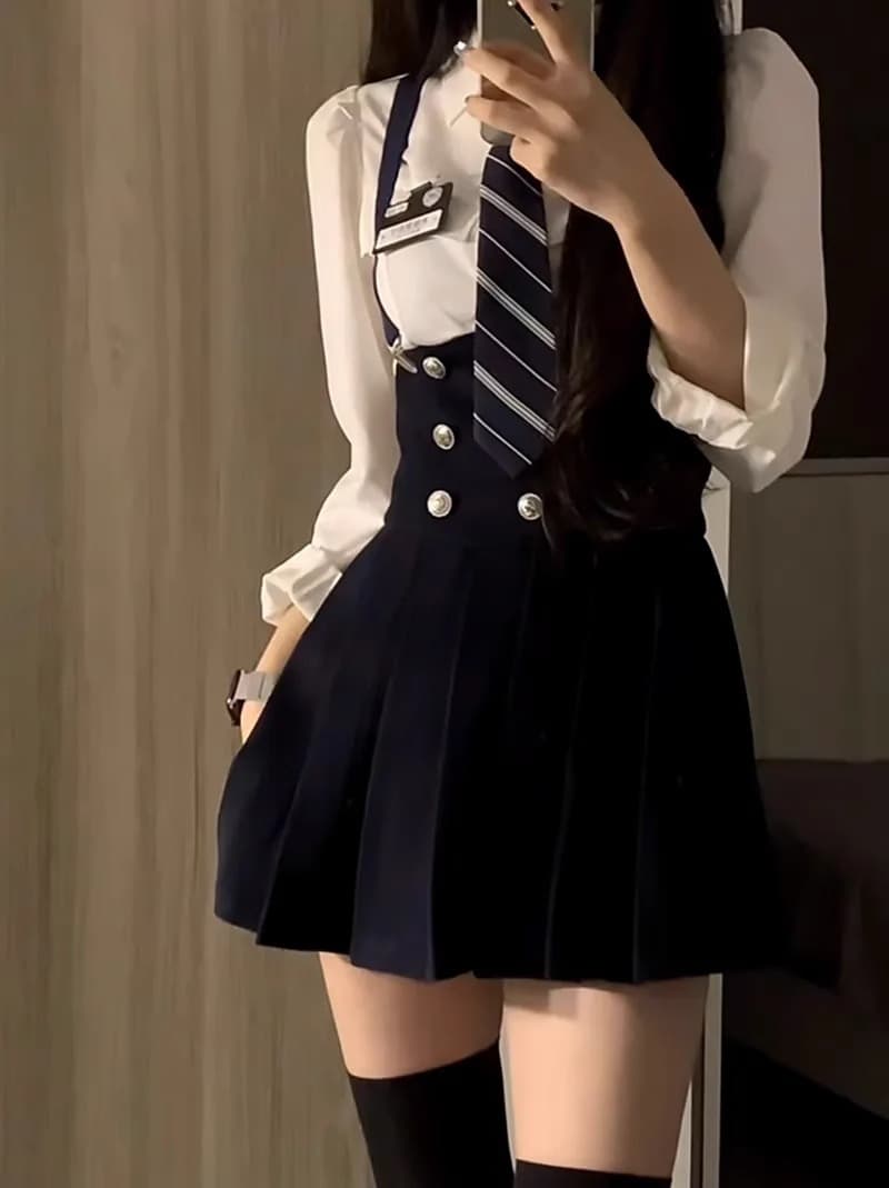 【学園風】銀ボタンが可愛いサスペンダー付プリーツスカート制服セット